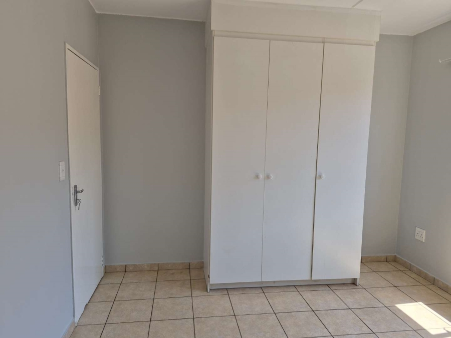 2 Bedroom Property for Sale in Edenvale Gauteng