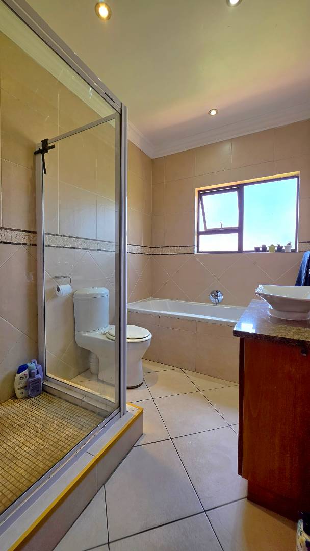 3 Bedroom Property for Sale in Meyersdal Gauteng
