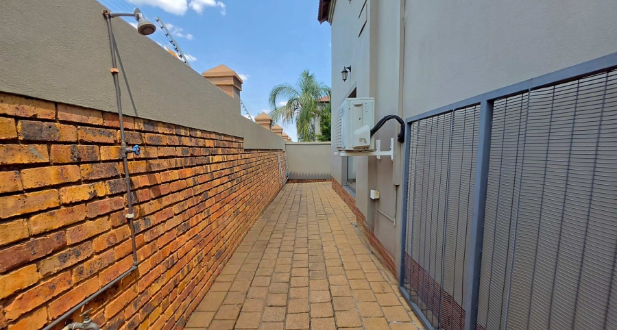 3 Bedroom Property for Sale in Meyersdal Gauteng