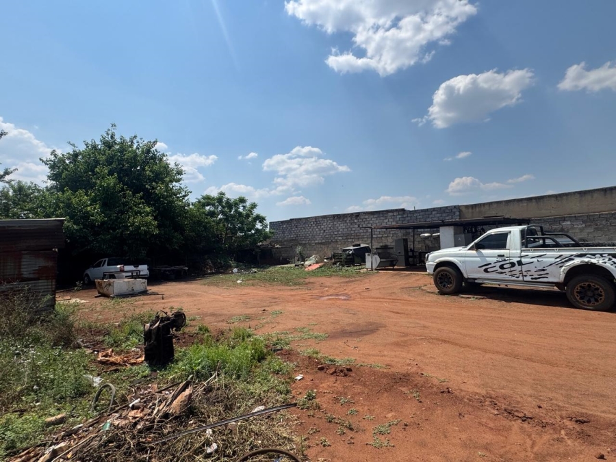 Commercial Property for Sale in Vosloorus Gauteng