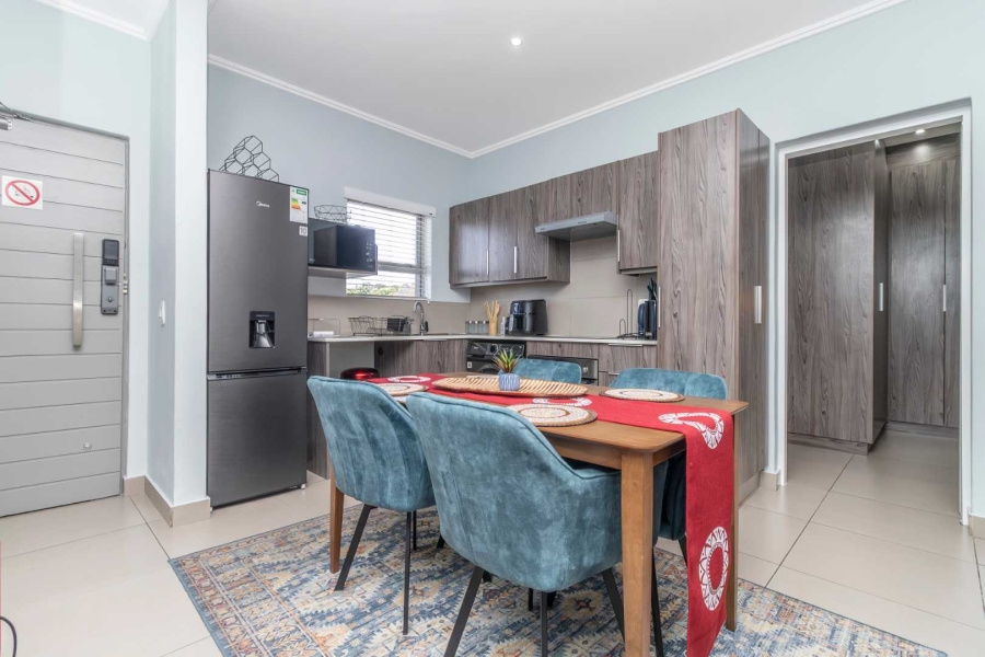 To Let 2 Bedroom Property for Rent in Hurlingham Gauteng