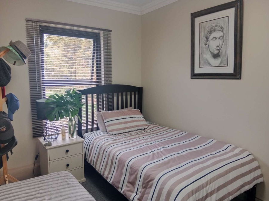 To Let 3 Bedroom Property for Rent in Dowerglen Gauteng
