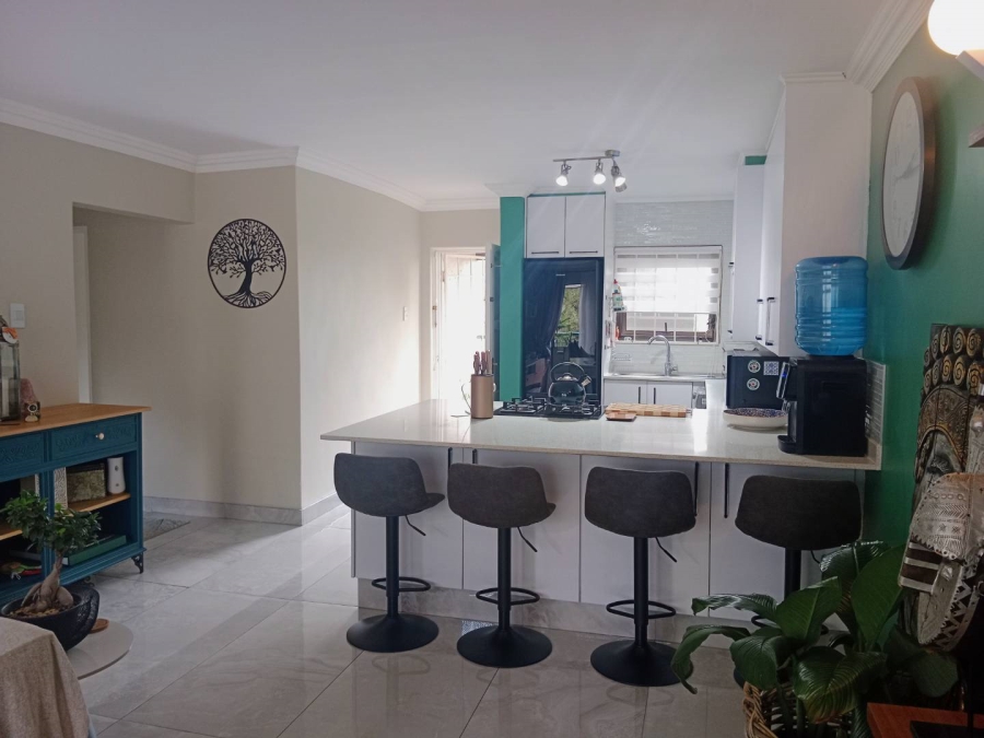 To Let 3 Bedroom Property for Rent in Dowerglen Gauteng