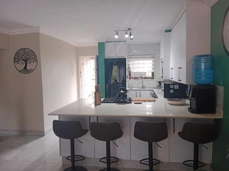 To Let 3 Bedroom Property for Rent in Dowerglen Gauteng