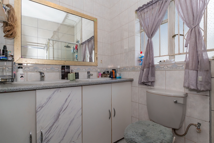 4 Bedroom Property for Sale in Norkem Park Gauteng