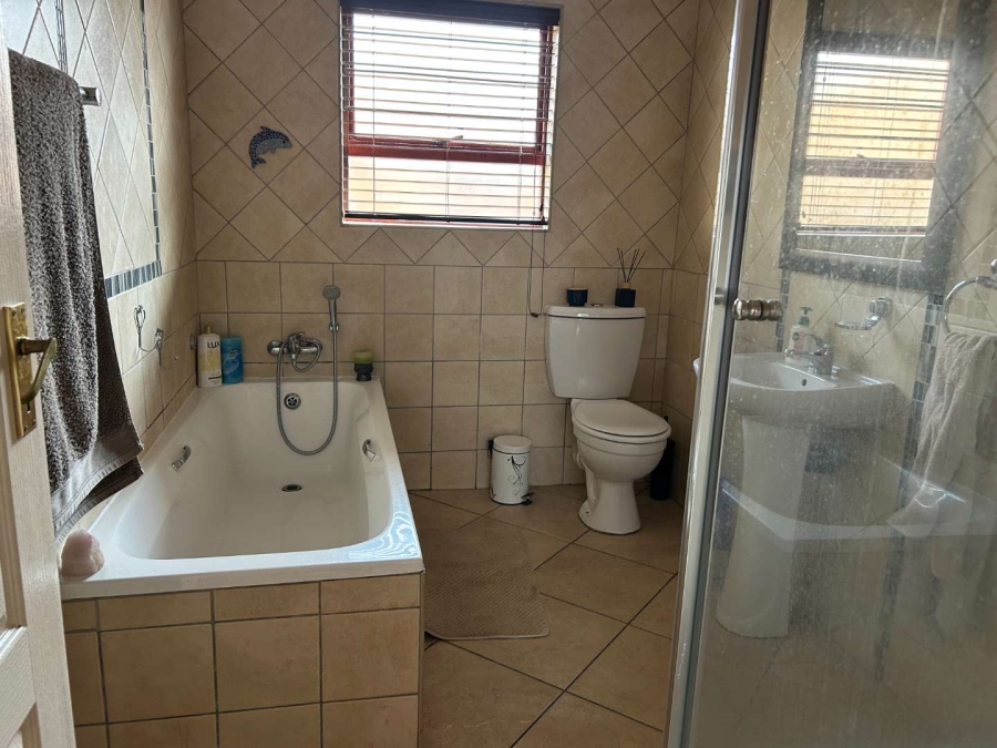 To Let 2 Bedroom Property for Rent in Bartlett Gauteng