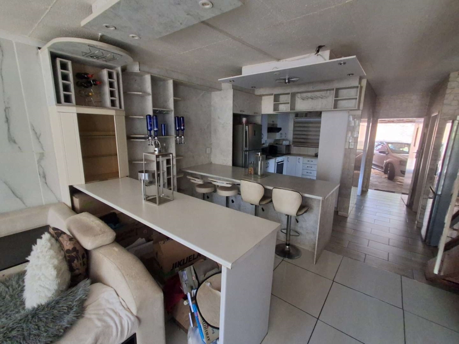 3 Bedroom Property for Sale in Proclamation Hill Gauteng