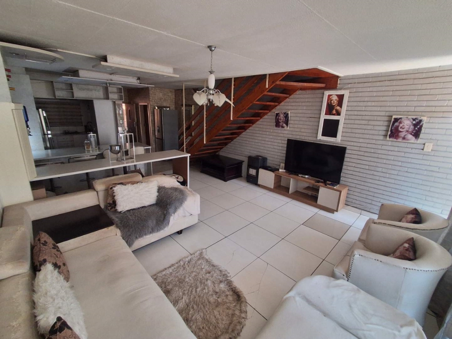 3 Bedroom Property for Sale in Proclamation Hill Gauteng