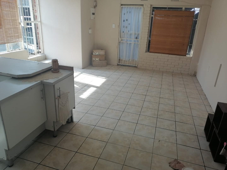 1 Bedroom Property for Sale in South Hills Gauteng