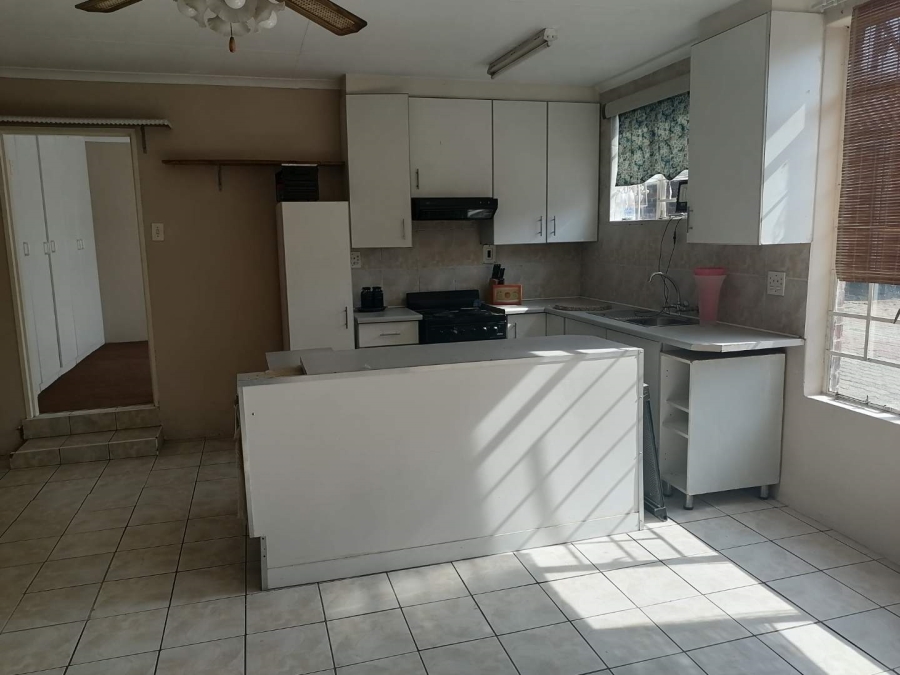 1 Bedroom Property for Sale in South Hills Gauteng