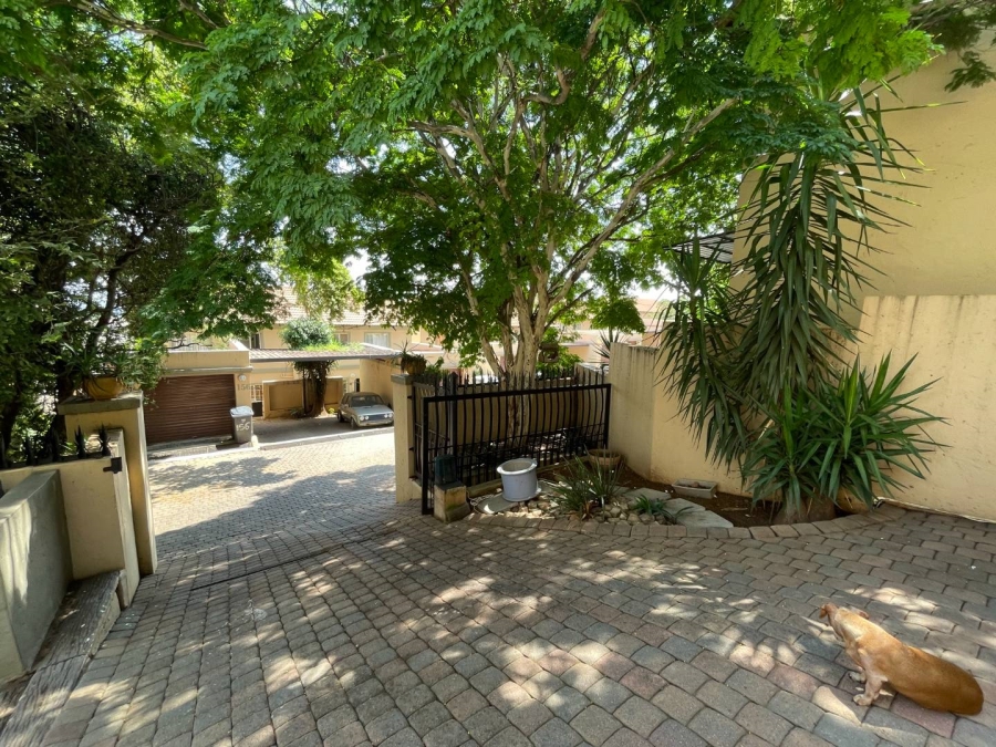 To Let 3 Bedroom Property for Rent in La Montagne Gauteng