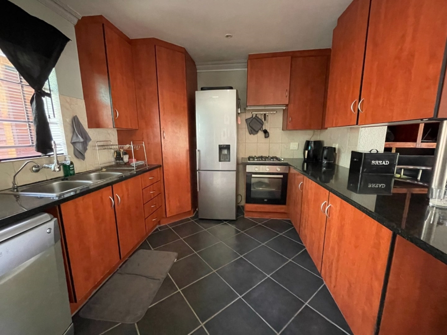 To Let 3 Bedroom Property for Rent in La Montagne Gauteng