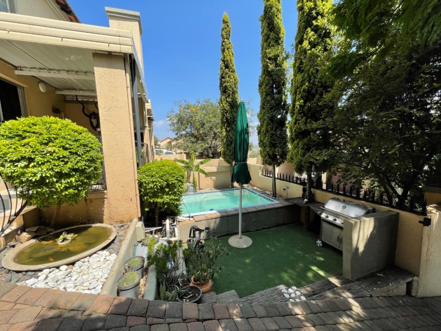 To Let 3 Bedroom Property for Rent in La Montagne Gauteng