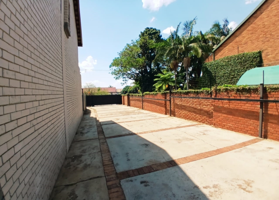 3 Bedroom Property for Sale in Sinoville Gauteng