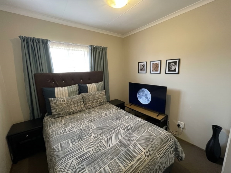 2 Bedroom Property for Sale in Edleen Gauteng