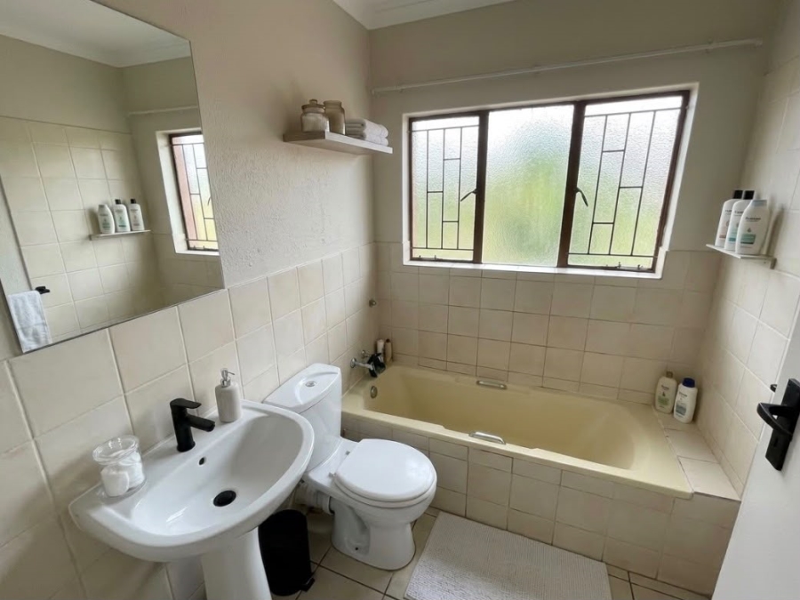 2 Bedroom Property for Sale in Edleen Gauteng