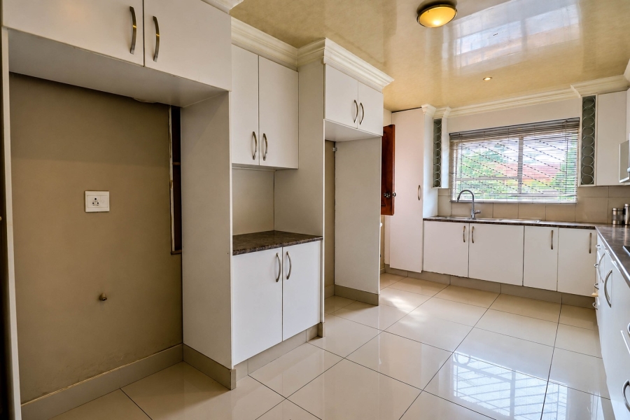 4 Bedroom Property for Sale in Country View Gauteng