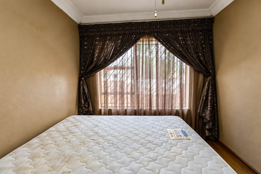 4 Bedroom Property for Sale in Country View Gauteng