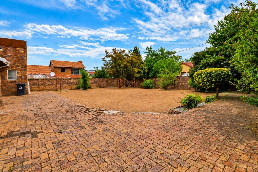 4 Bedroom Property for Sale in Country View Gauteng