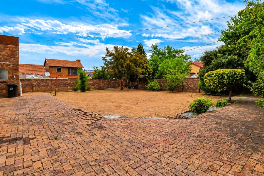 4 Bedroom Property for Sale in Country View Gauteng