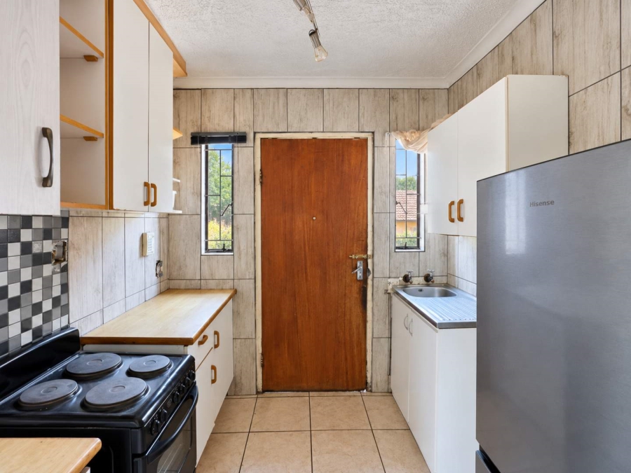 6 Bedroom Property for Sale in Soshanguve M Gauteng