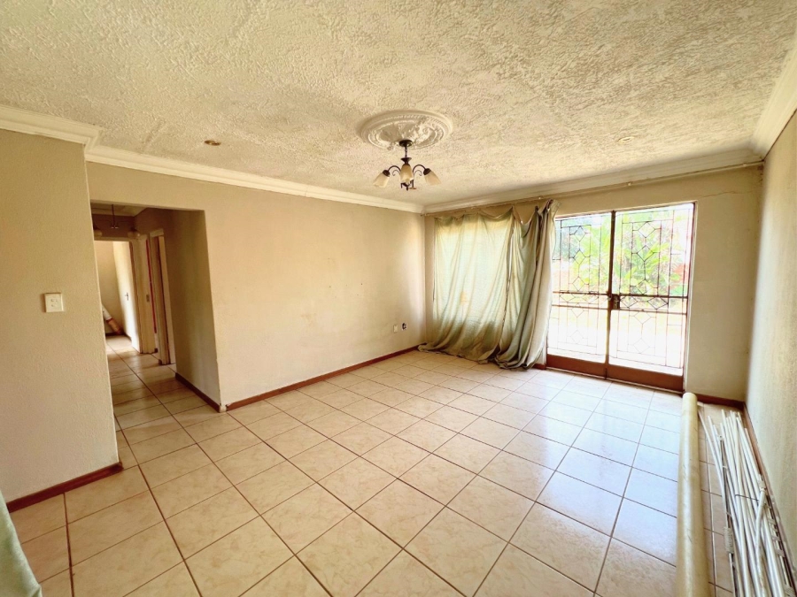 6 Bedroom Property for Sale in Soshanguve M Gauteng