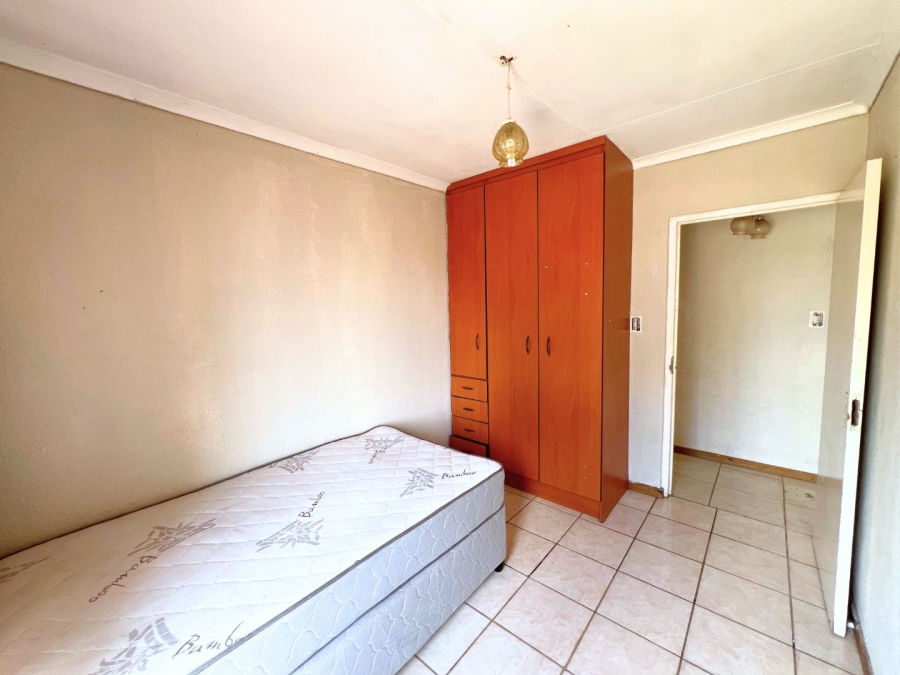 6 Bedroom Property for Sale in Soshanguve M Gauteng