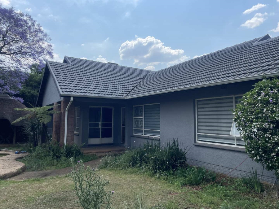 To Let 3 Bedroom Property for Rent in Meadowbrook Gauteng
