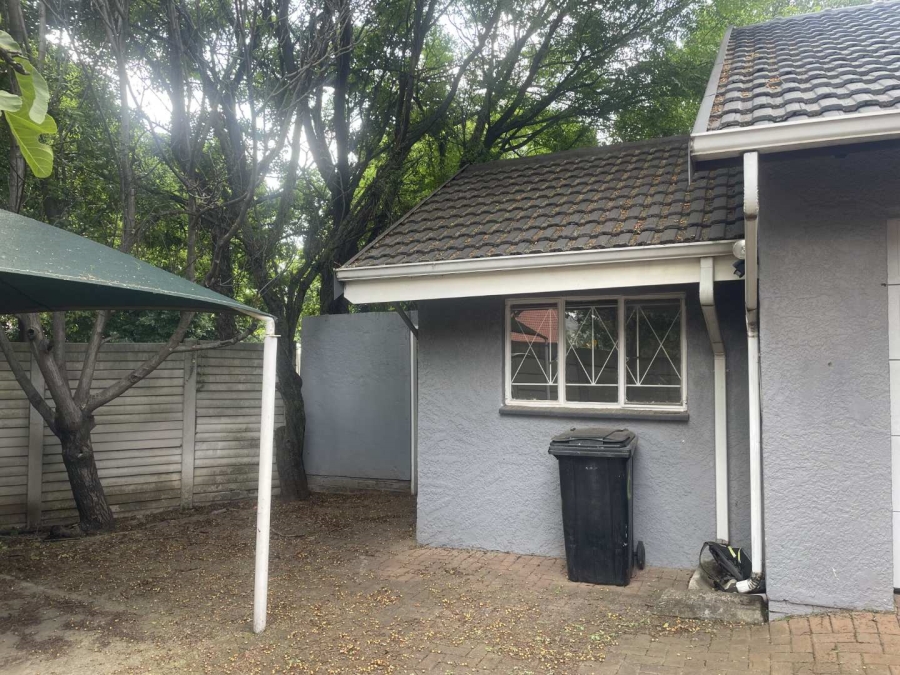To Let 3 Bedroom Property for Rent in Meadowbrook Gauteng