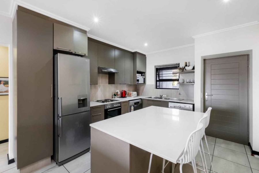 To Let 3 Bedroom Property for Rent in Lonehill Gauteng