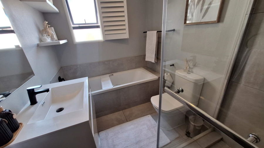 To Let 3 Bedroom Property for Rent in Ferndale Gauteng