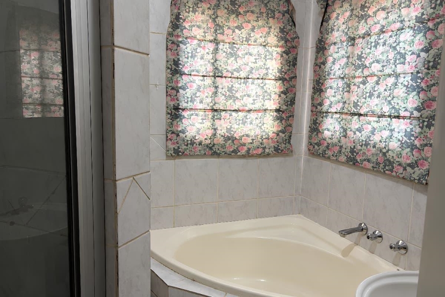 To Let 2 Bedroom Property for Rent in Northwold Gauteng