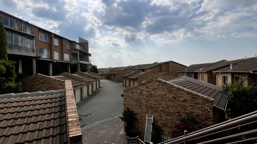 To Let 3 Bedroom Property for Rent in Ferndale Gauteng