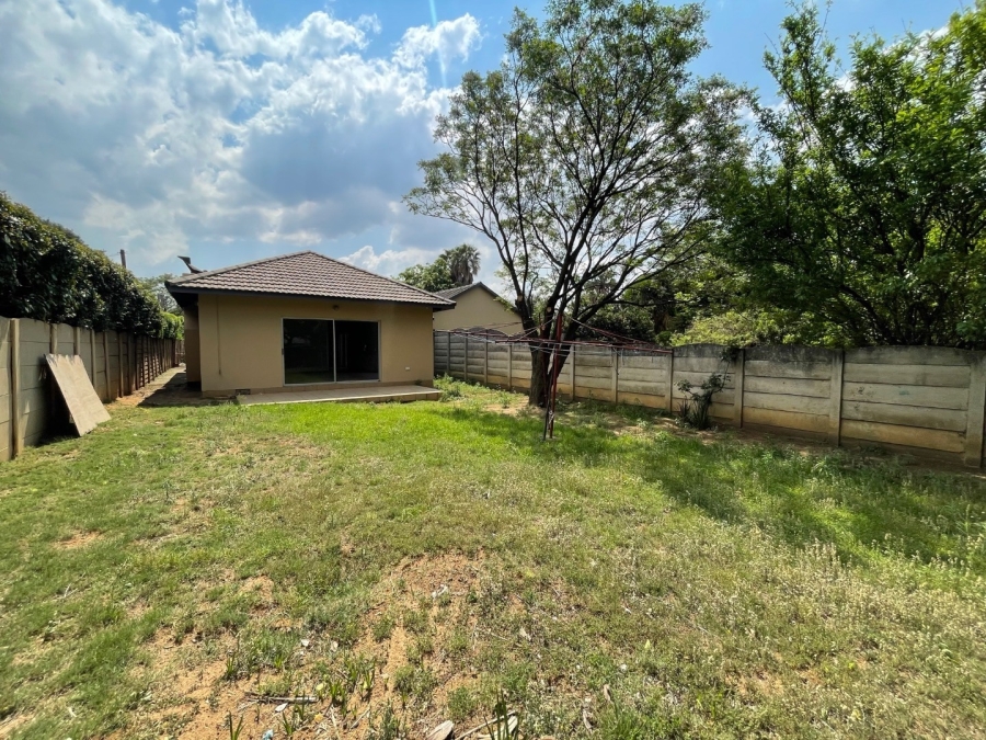 To Let 2 Bedroom Property for Rent in Nimrod Park Gauteng