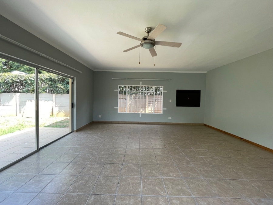 To Let 2 Bedroom Property for Rent in Nimrod Park Gauteng