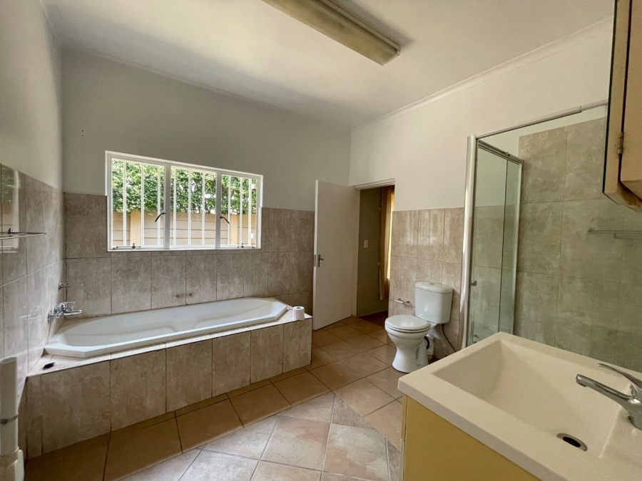 To Let 2 Bedroom Property for Rent in Nimrod Park Gauteng