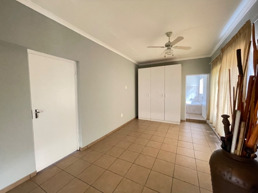To Let 2 Bedroom Property for Rent in Nimrod Park Gauteng