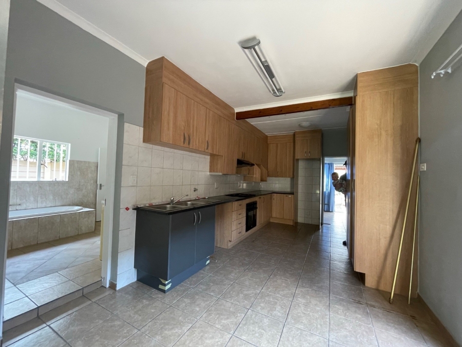 To Let 2 Bedroom Property for Rent in Nimrod Park Gauteng