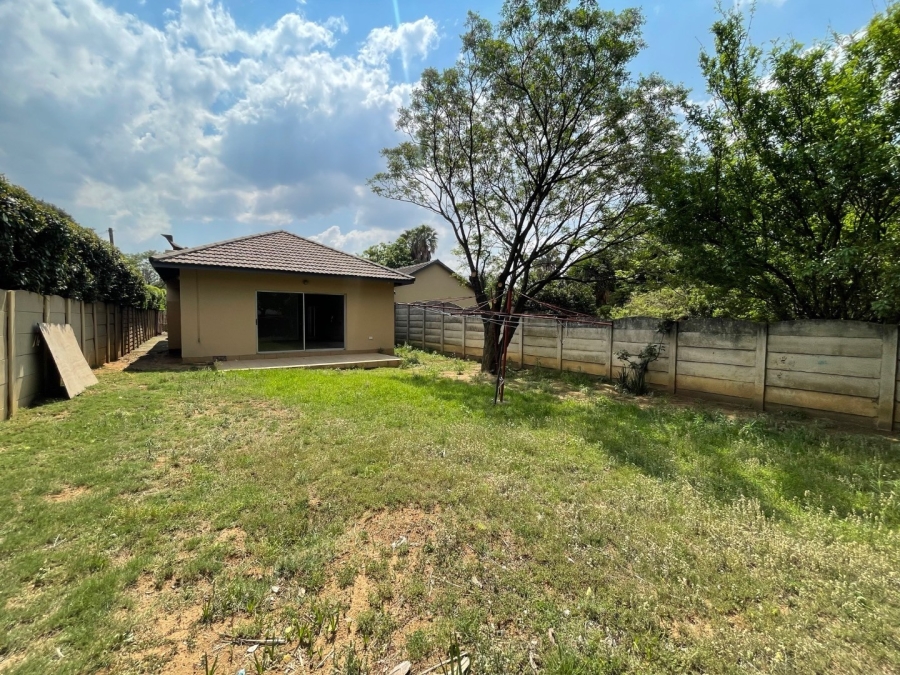 To Let 2 Bedroom Property for Rent in Nimrod Park Gauteng
