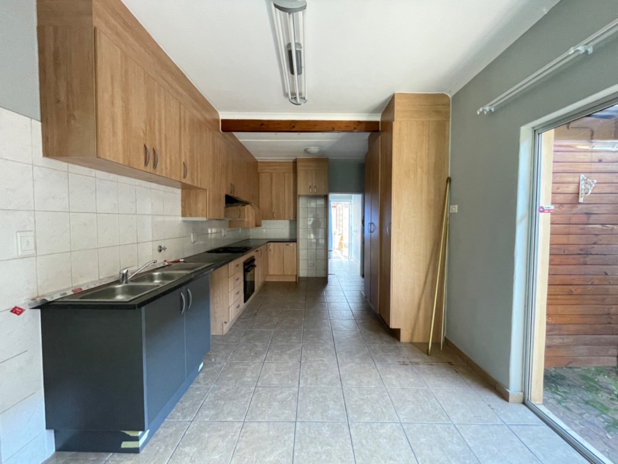 To Let 2 Bedroom Property for Rent in Nimrod Park Gauteng