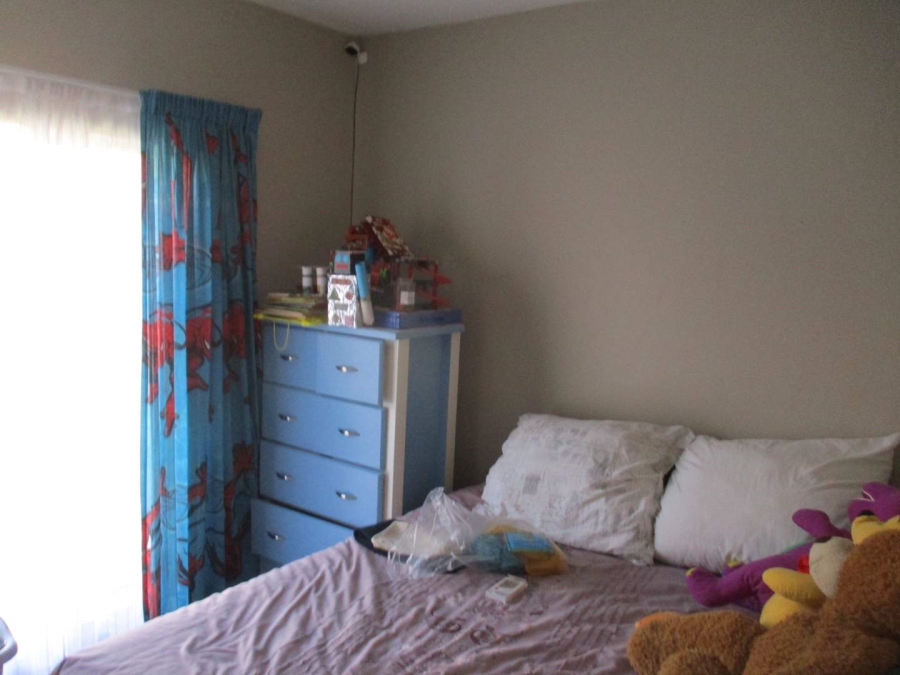 To Let 2 Bedroom Property for Rent in Die Hoewes Gauteng