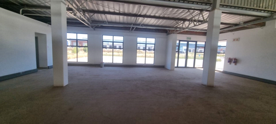 To Let Commercial Property for Rent in Serengeti Lifestyle Estate Gauteng