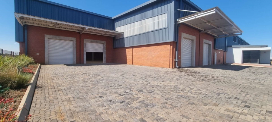 To Let Commercial Property for Rent in Serengeti Lifestyle Estate Gauteng