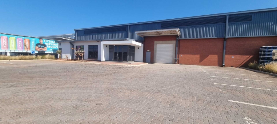 To Let Commercial Property for Rent in Serengeti Lifestyle Estate Gauteng