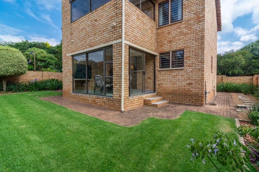4 Bedroom Property for Sale in Ruimsig Gauteng