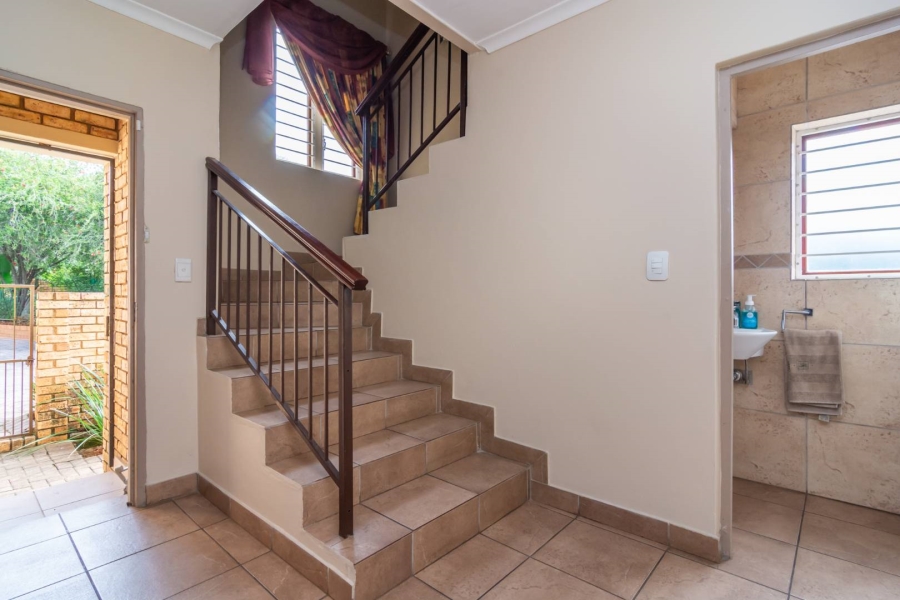 4 Bedroom Property for Sale in Ruimsig Gauteng