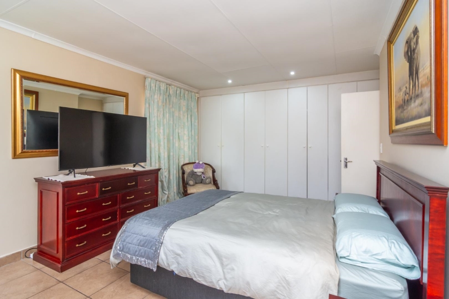 4 Bedroom Property for Sale in Ruimsig Gauteng