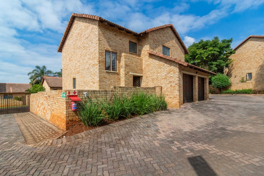 4 Bedroom Property for Sale in Ruimsig Gauteng
