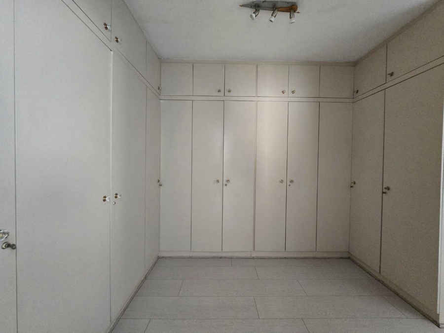 5 Bedroom Property for Sale in New Redruth Gauteng