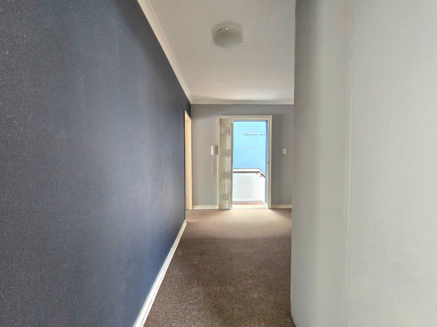 5 Bedroom Property for Sale in New Redruth Gauteng
